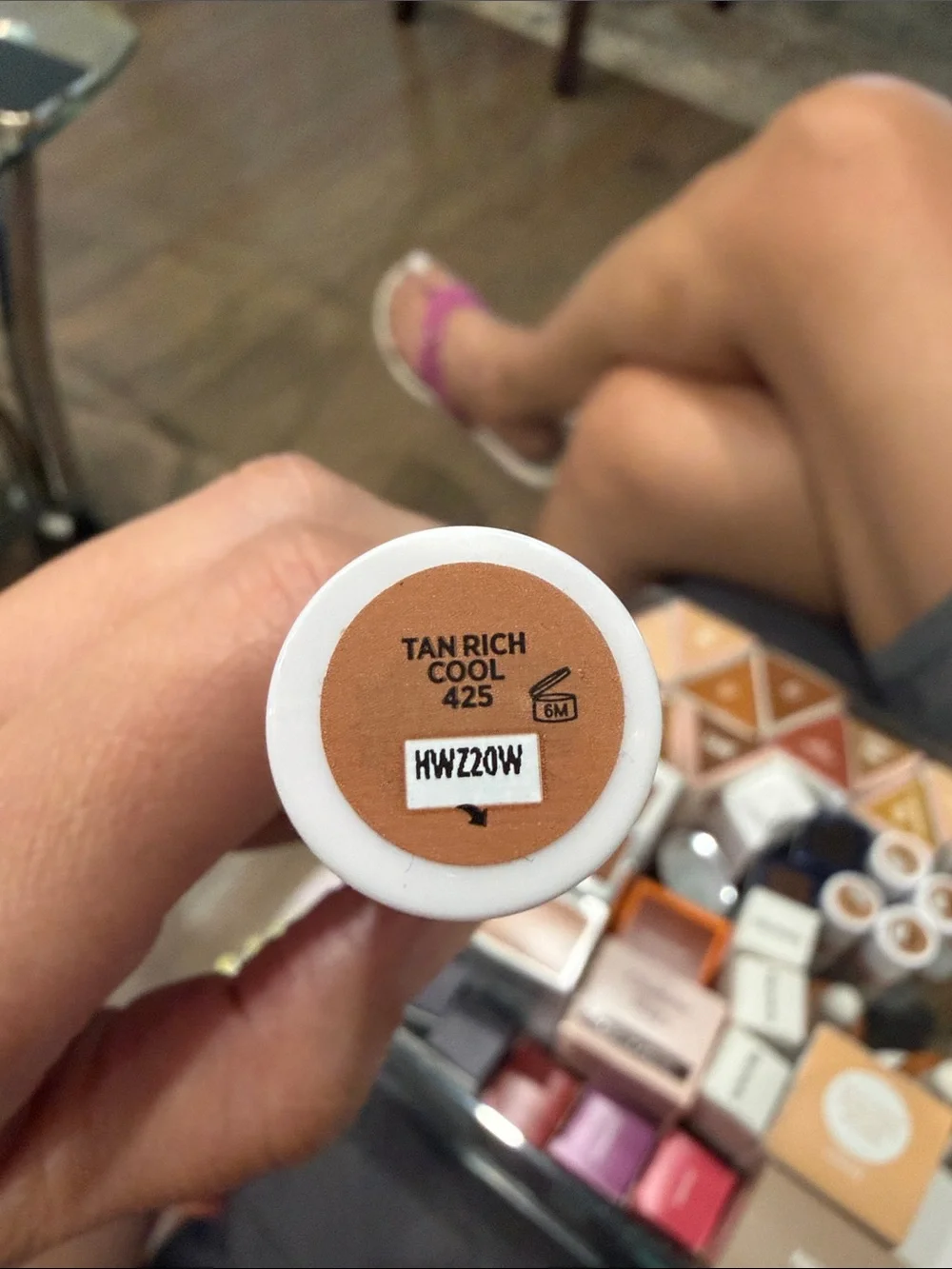 New IT Cosmetics Do It All Radiant Concealer - 425 tan rich cool